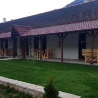 Touristische Einrichtung „Gmitrović Apartments“ auf dem Berg Rtanj